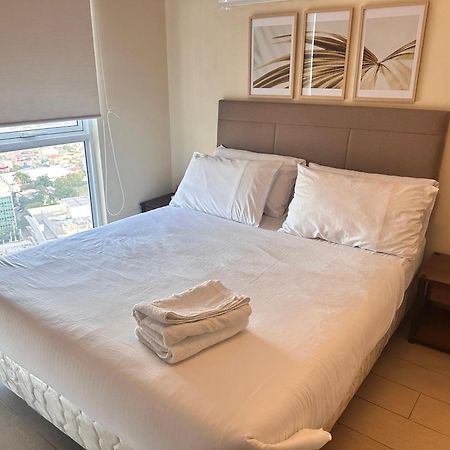 Premium Executive Suite At Venice Luxury Residences Manila Exterior photo