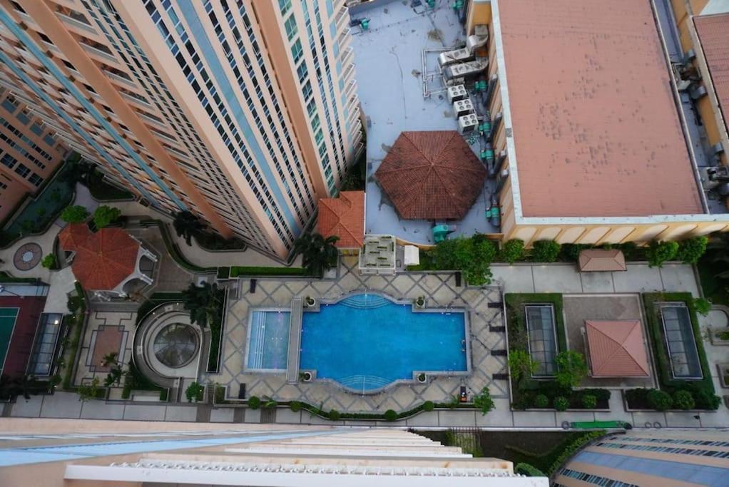 Premium Executive Suite At Venice Luxury Residences Manila Exterior photo