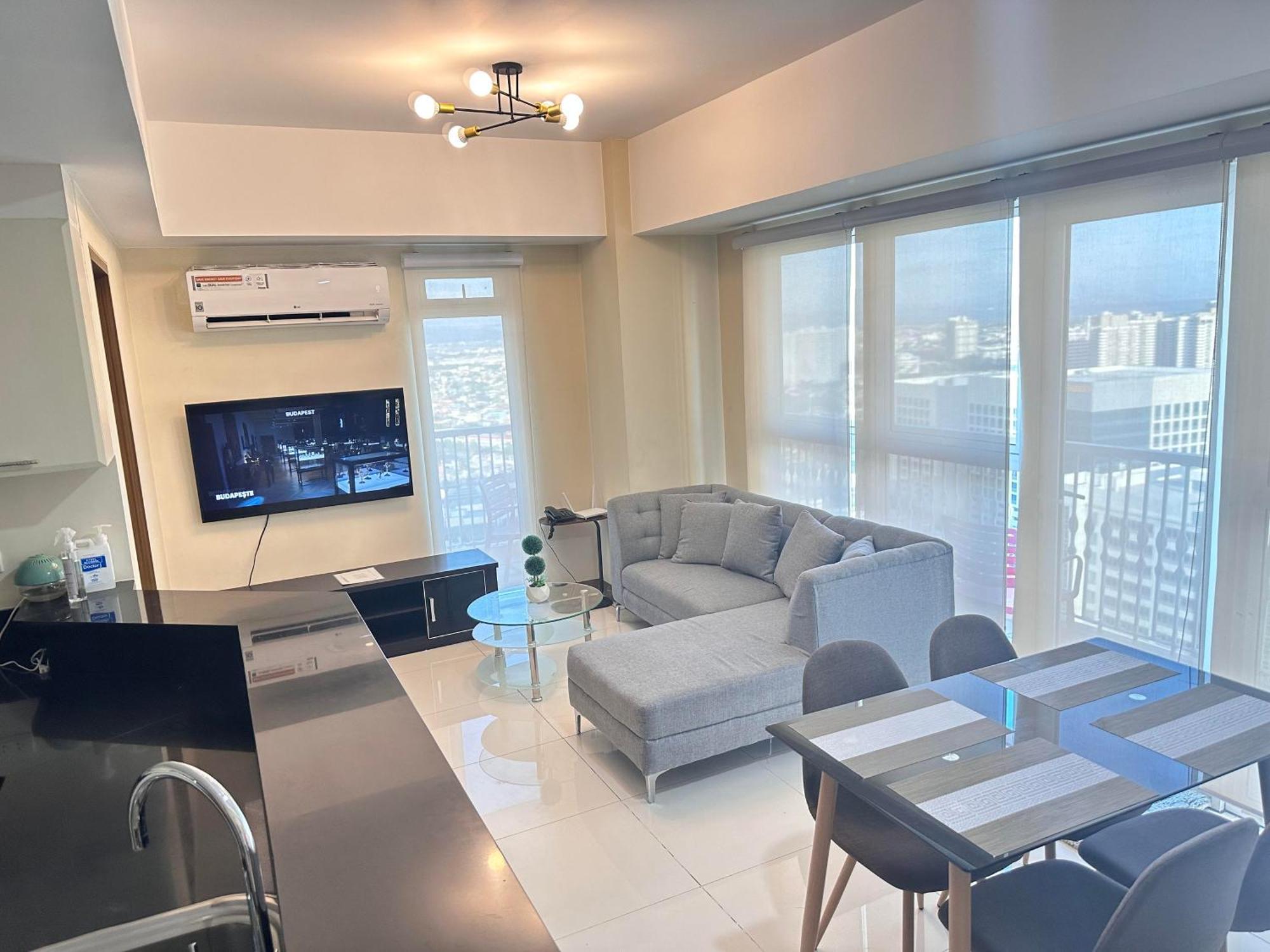 Premium Executive Suite At Venice Luxury Residences Manila Exterior photo