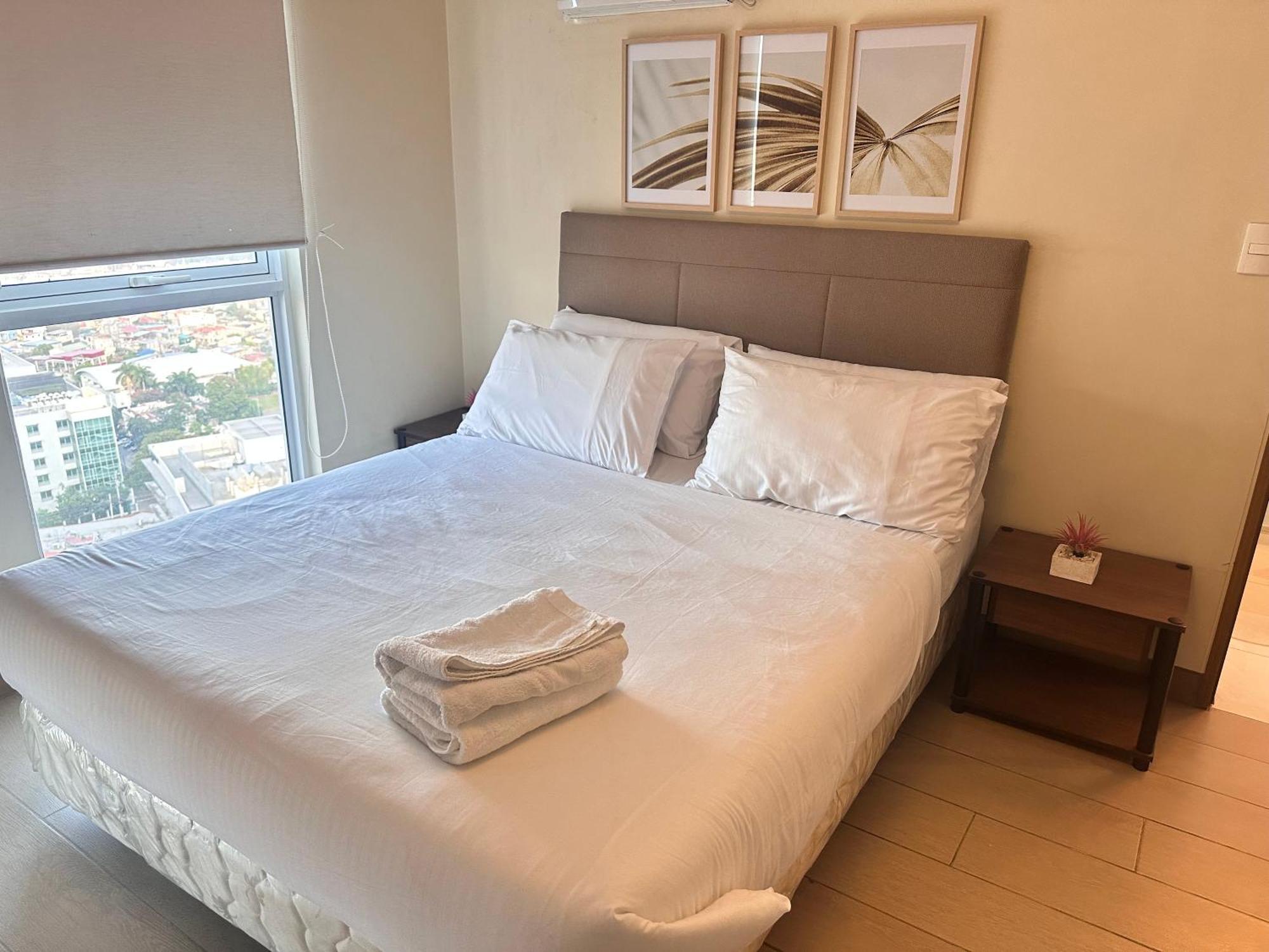 Premium Executive Suite At Venice Luxury Residences Manila Exterior photo