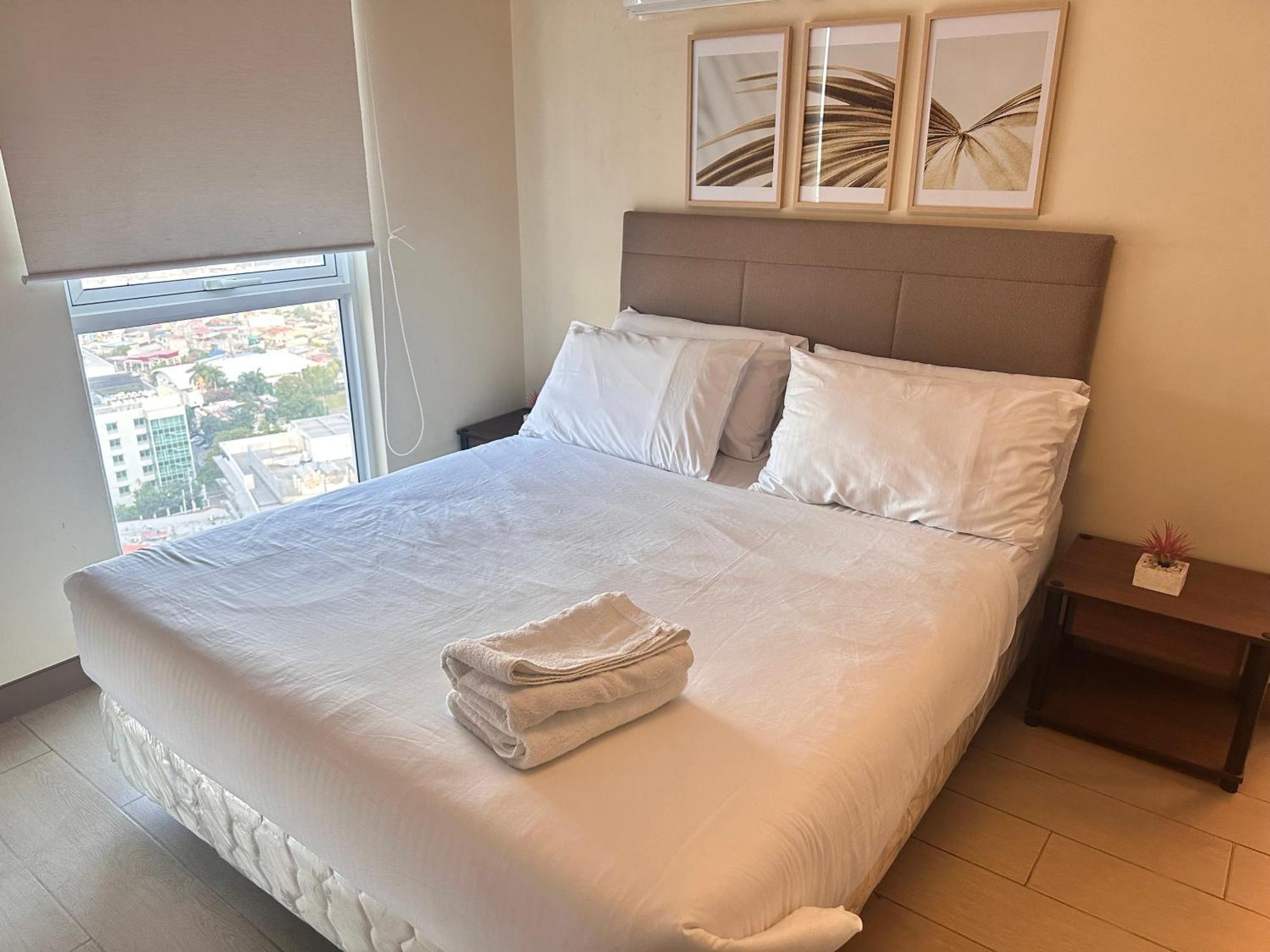 Premium Executive Suite At Venice Luxury Residences Manila Exterior photo